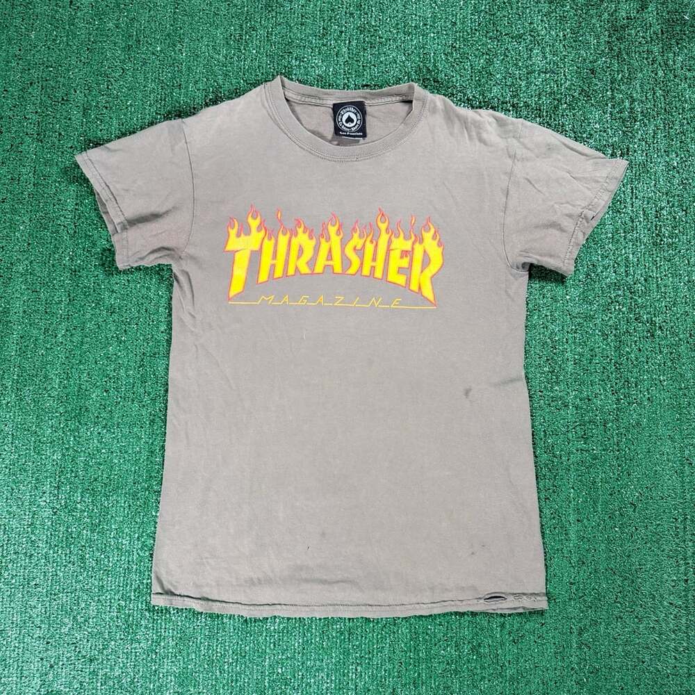 Thrasher Flame Logo Distressed T-Shirt Small Gray Skater Grunge